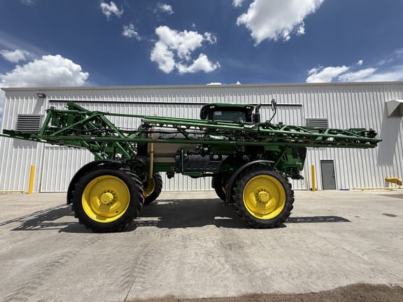 Main image John Deere R4038