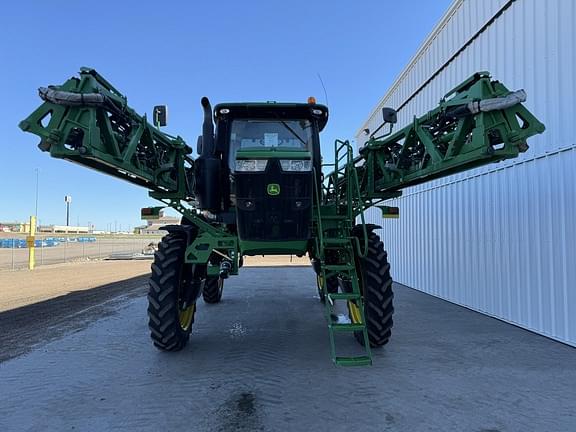 Image of John Deere R4038 equipment image 2