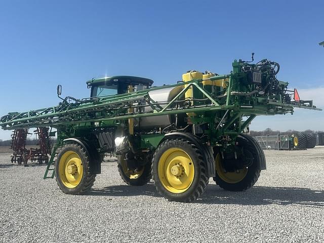 Image of John Deere R4038 equipment image 2