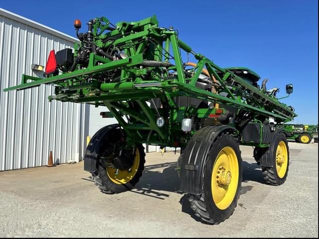 Image of John Deere R4038 equipment image 4