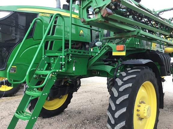 Main image John Deere R4038 9