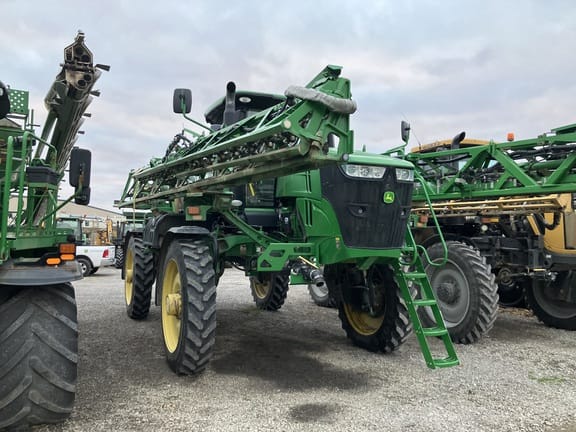2017 John Deere R4038 Equipment Image0