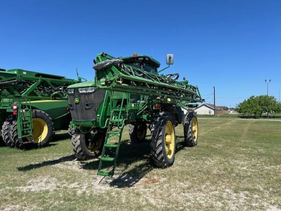 2017 John Deere R4038 Equipment Image0