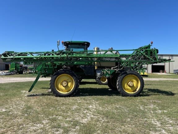 Image of John Deere R4038 Primary image