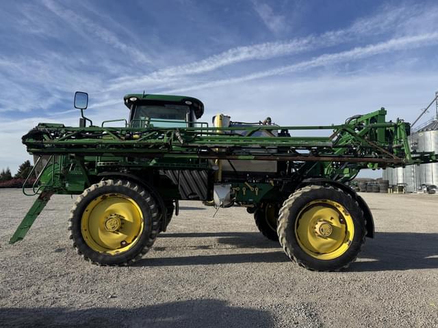 Image of John Deere R4038 equipment image 3