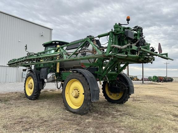 Image of John Deere R4038 equipment image 1