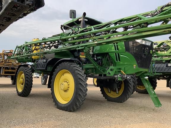 Image of John Deere R4038 equipment image 1