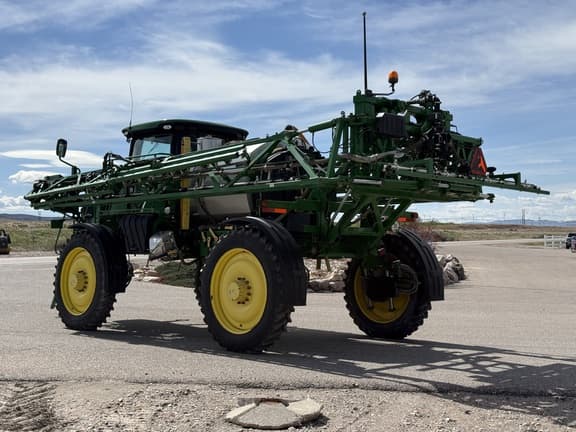 Image of John Deere R4038 equipment image 2