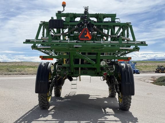 Image of John Deere R4038 equipment image 3