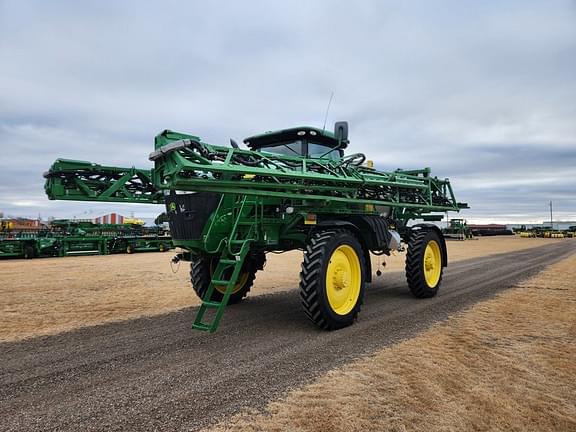 Image of John Deere R4038 equipment image 4