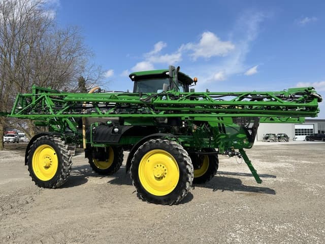 Image of John Deere R4038 equipment image 1