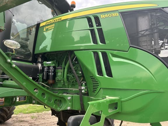 Image of John Deere R4038 equipment image 2