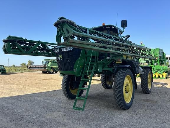 Image of John Deere R4038 equipment image 2