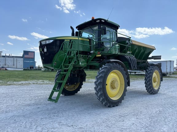 2017 John Deere R4038 Equipment Image0
