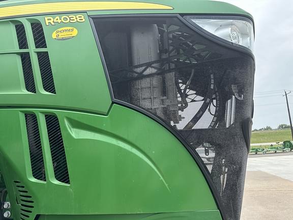 Image of John Deere R4038 equipment image 4