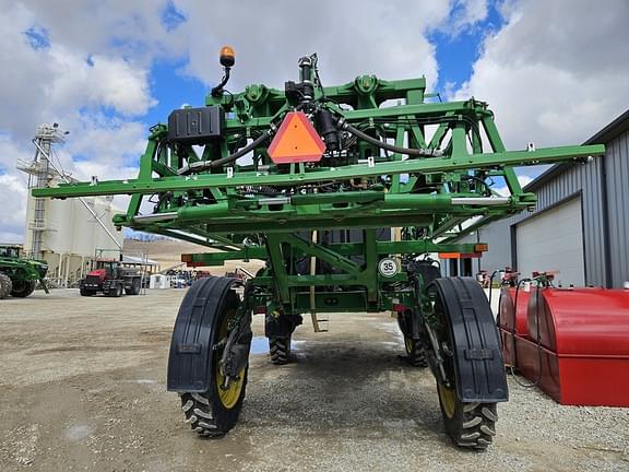 Image of John Deere R4038 equipment image 2