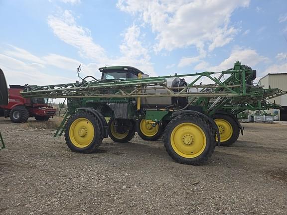 Image of John Deere R4038 equipment image 1