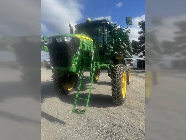 Image of John Deere R4038 equipment image 1