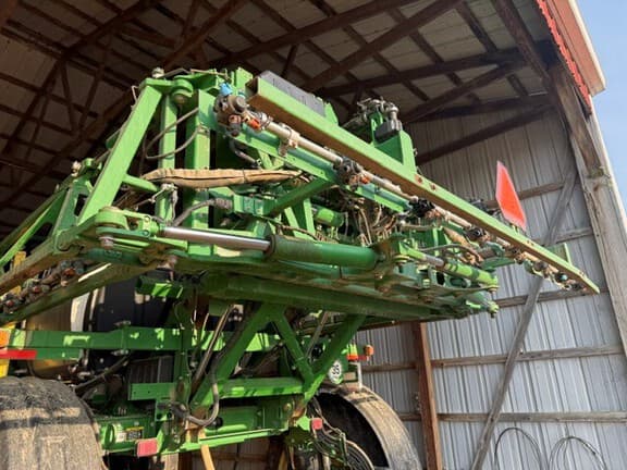 Image of John Deere R4038 equipment image 4