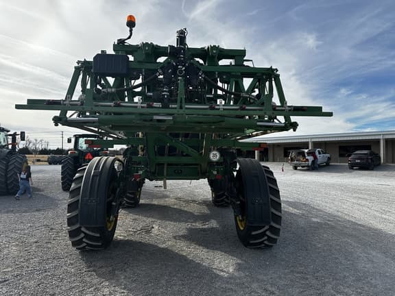 Image of John Deere R4038 equipment image 4