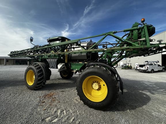 Image of John Deere R4038 equipment image 2