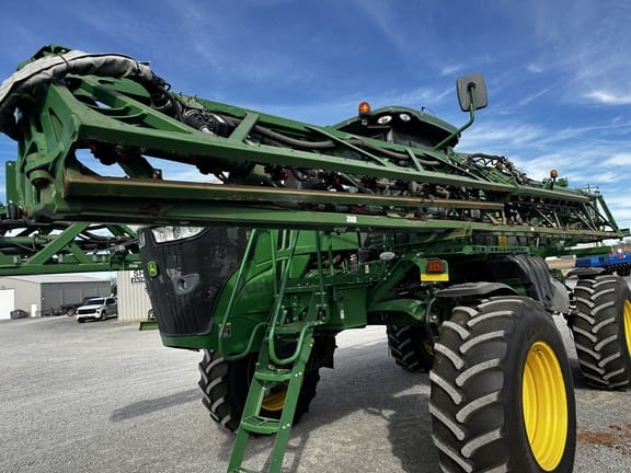 2017 John Deere R4038 Equipment Image0