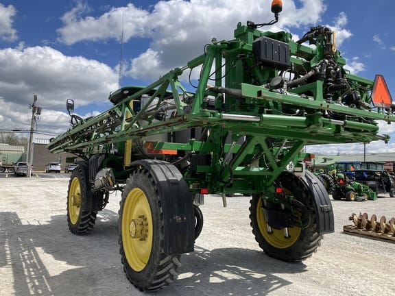 2017 John Deere R4038 Equipment Image0