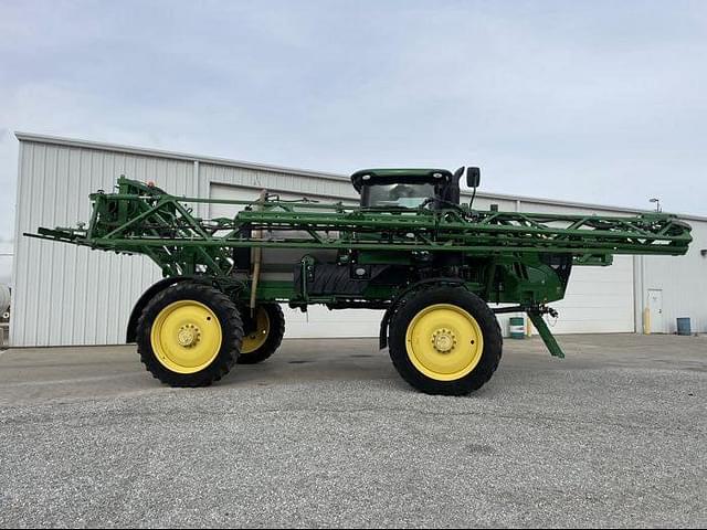 Image of John Deere R4038 equipment image 3