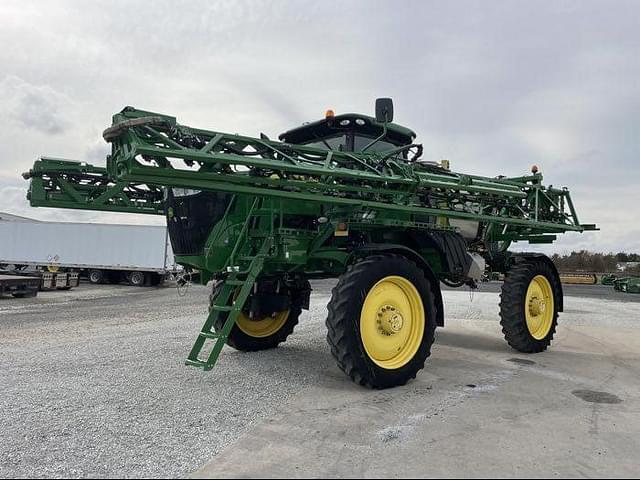 Image of John Deere R4038 equipment image 1