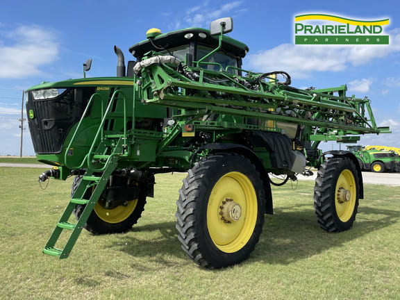 2017 John Deere R4038 Equipment Image0