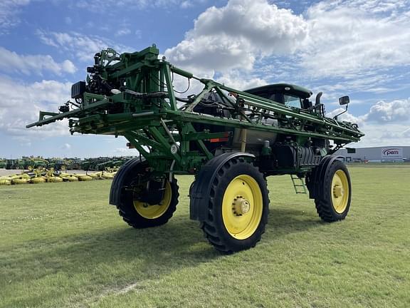 Image of John Deere R4038 equipment image 4