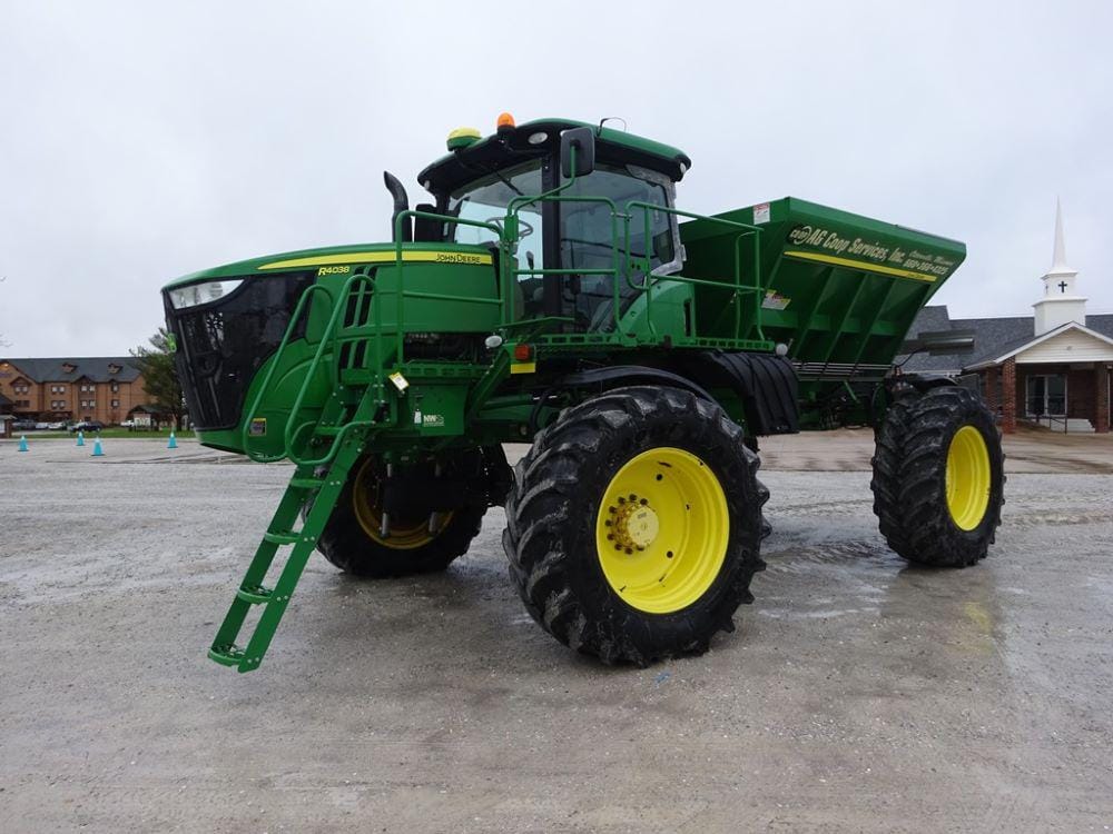 Main image John Deere R4038