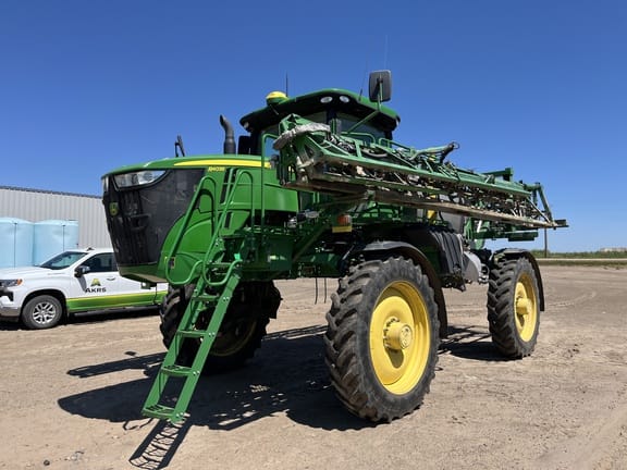 2017 John Deere R4038 Equipment Image0