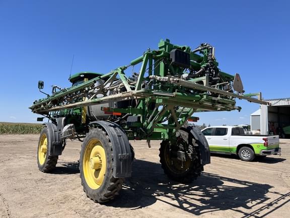 Image of John Deere R4038 equipment image 4
