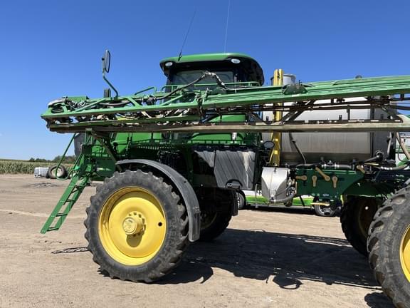 Image of John Deere R4038 equipment image 2