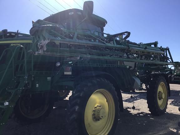 Image of John Deere R4038 equipment image 1