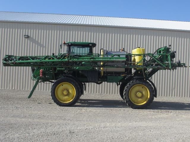 Image of John Deere R4038 equipment image 4