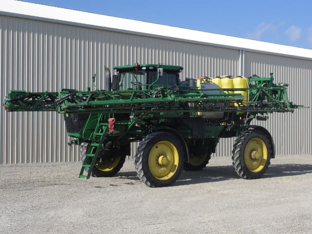 Image of John Deere R4038 equipment image 2