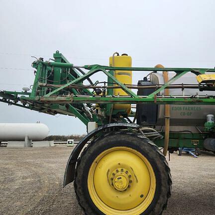 Image of John Deere R4038 equipment image 3