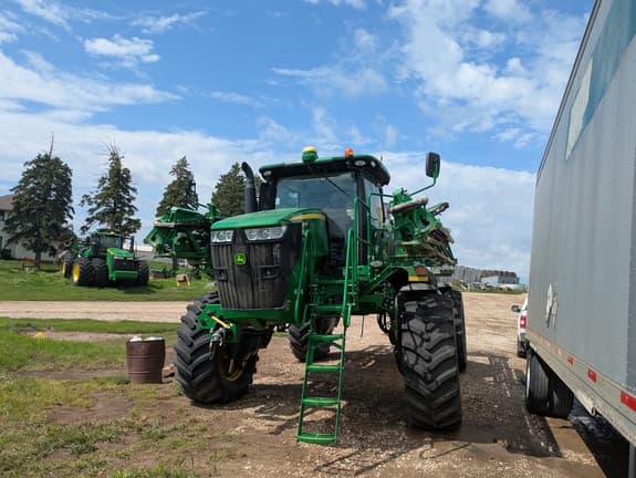 Image of John Deere R4038 equipment image 1