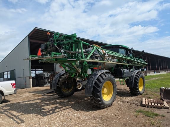 Image of John Deere R4038 equipment image 2