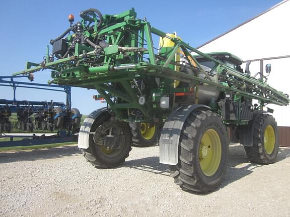 Image of John Deere R4038 equipment image 2