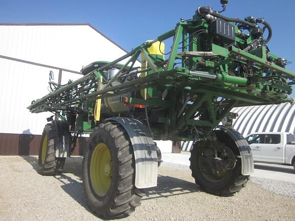 Image of John Deere R4038 equipment image 3