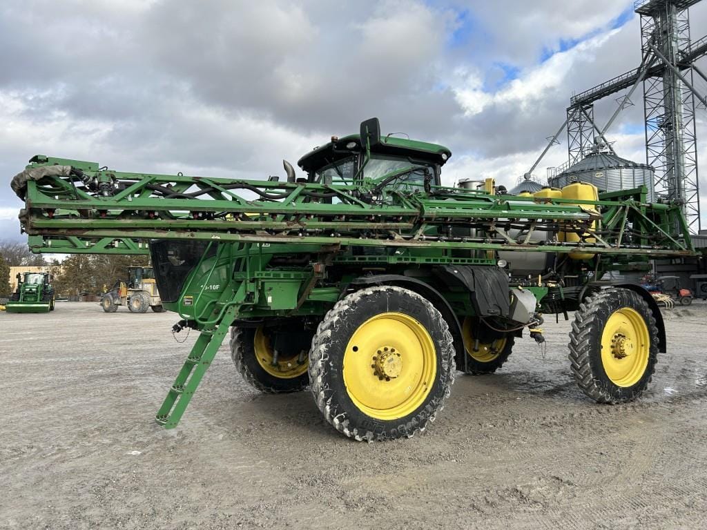 2017 John Deere R4038 Equipment Image0