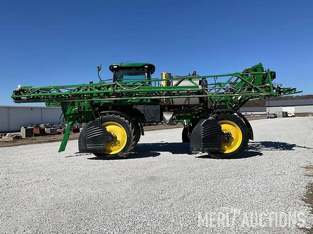 Image of John Deere R4038 equipment image 1