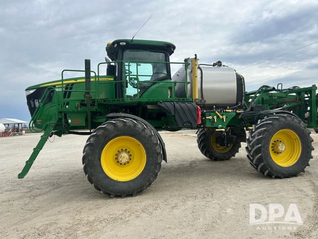 Image of John Deere R4038 equipment image 1