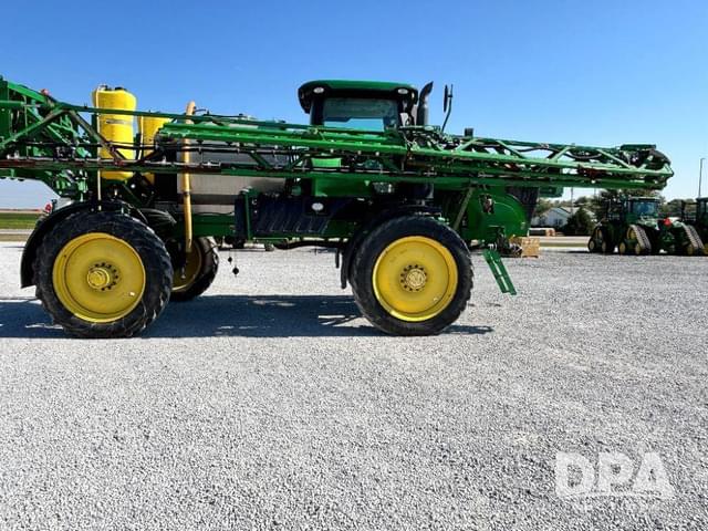 Image of John Deere R4038 equipment image 3