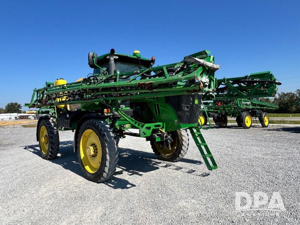 2017 John Deere R4038 Equipment Image0