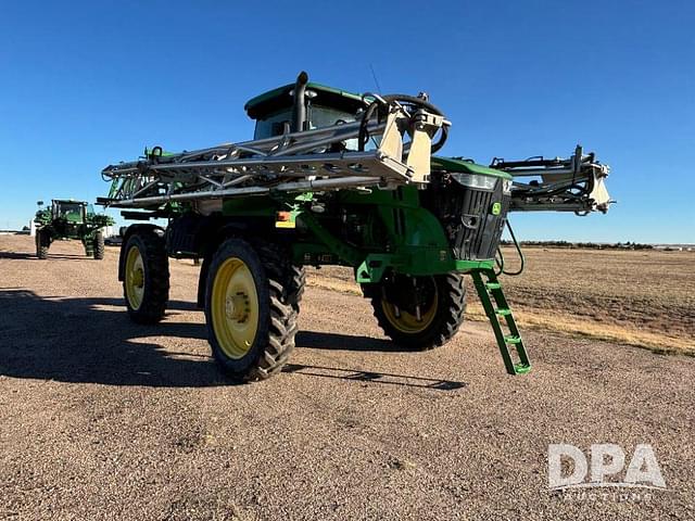 Image of John Deere R4038 equipment image 4