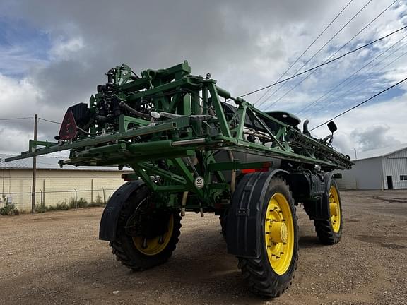 Image of John Deere R4045 equipment image 4